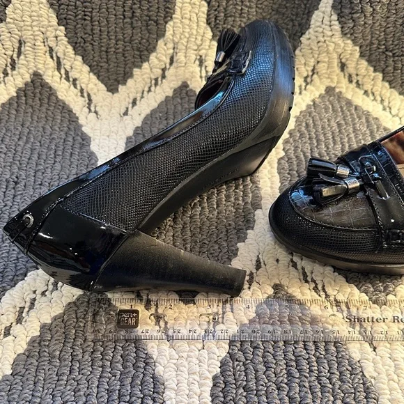 Anne Klein Black Patent Tassel Loafers - Picture 3 of 6